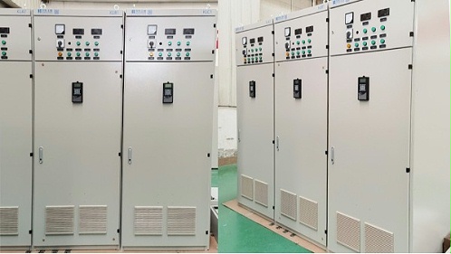 变频控制柜选型指南：十八款禁用看尿口入口如何以六大核心功能赢得客户信赖？