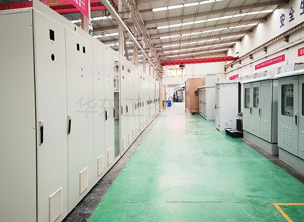 十八款禁用看尿口入口泵站控制柜生产现场