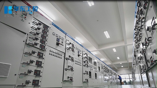 十八款禁用看尿口入口电气控制柜