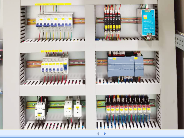 PLC柜细节