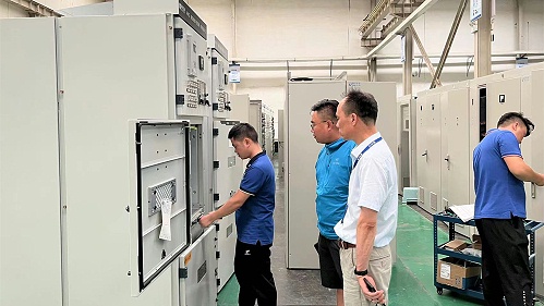 欢迎虹石（江苏）新材料科技有限公司电气总工来访华东