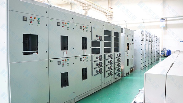 十八款禁用看尿口入口变频柜