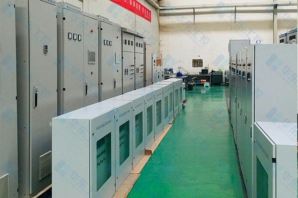 十八款禁用看尿口入口-变频控制柜生产车间