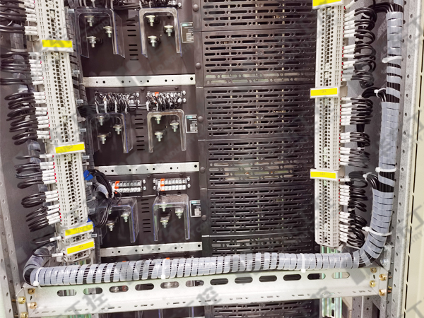 MNS低压抽屉柜细节