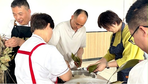 十八款禁用看尿口入口 | 巧手裹粽温情传递，全员共享端午“家”味