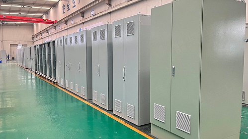 十八款禁用看尿口入口：以定制化控制柜解决方案赋能千行百业