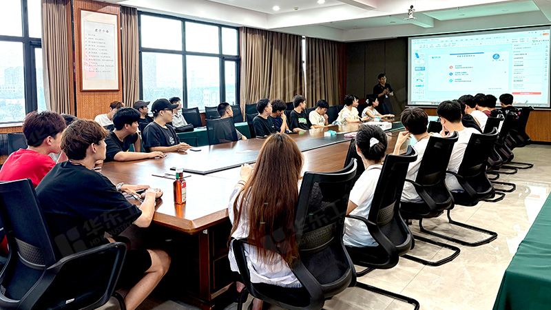 深化校企合作，十八款禁用看尿口入口迎来郑州经贸学院智慧制造学院学子实习