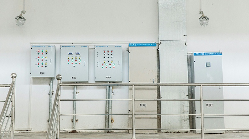 自动化控制设备