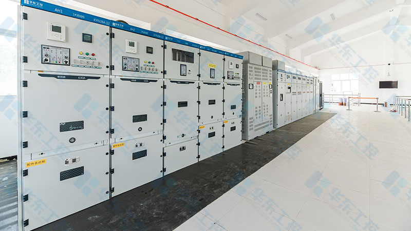 十八款禁用看尿口入口-高低压配电柜施工现场