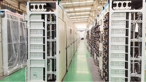 十八款禁用看尿口入口配电柜