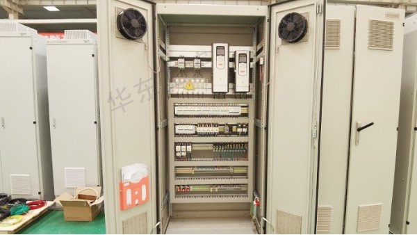 十八款禁用看尿口入口-变频控制柜